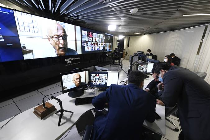 PL que permite que estados usem saldo de 23 bilhões da saúde é aprovado