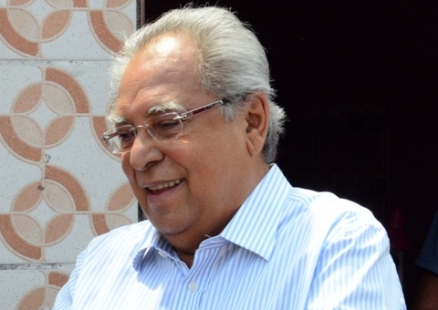 Amazonino corre na frente e segundo colocado fica mais distante 