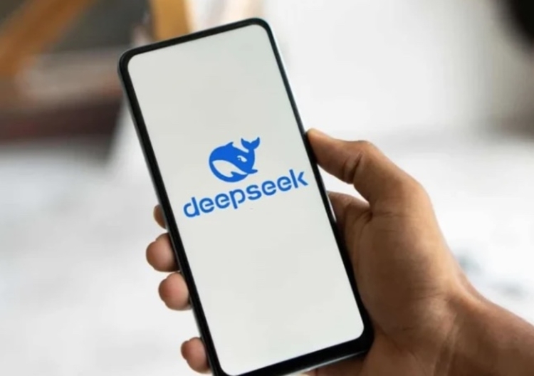 DeepSeek capta dados sensíveis, não permite exclusão e já teve vazamentos; entenda riscos