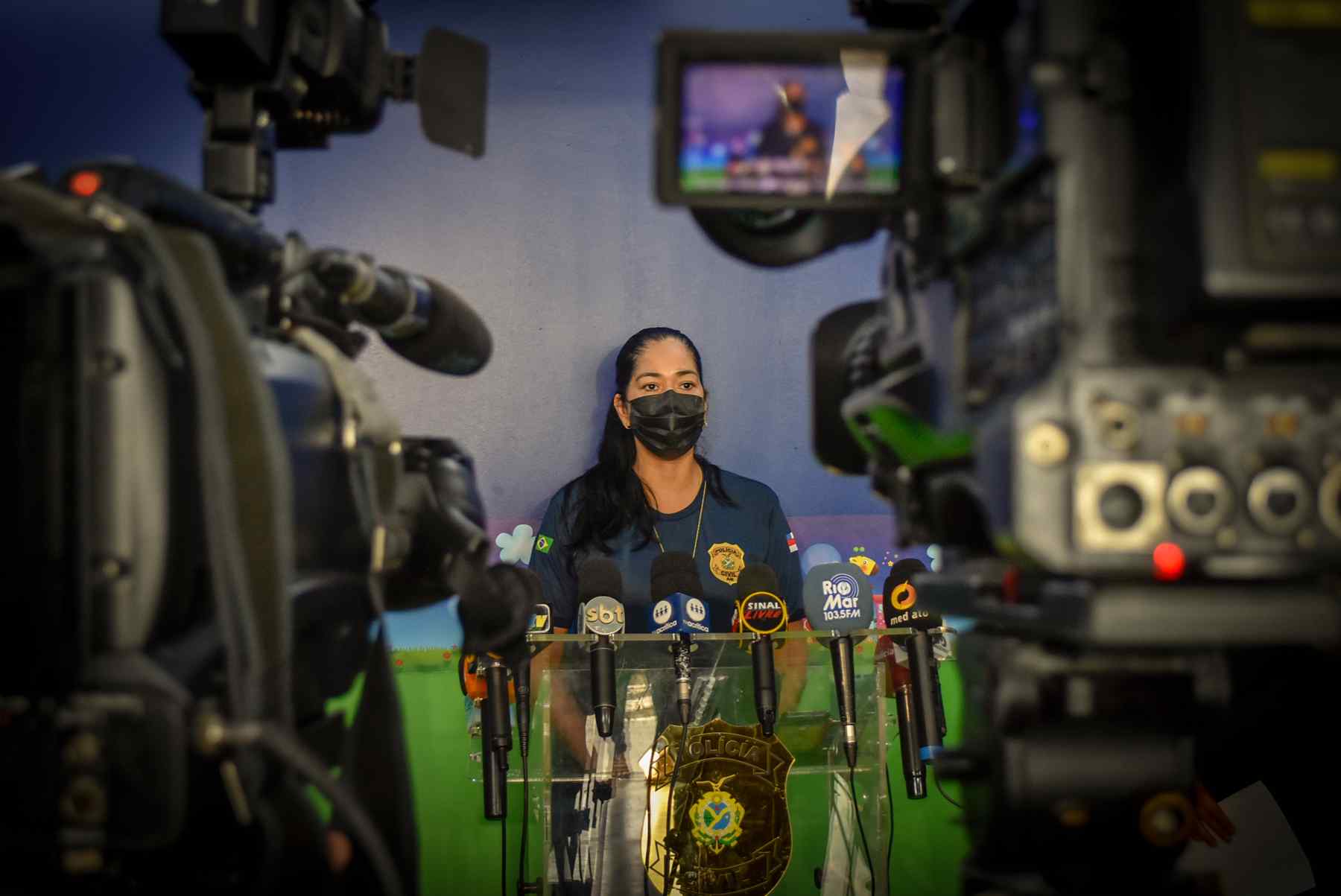 Mãe é presa por espancar filha de 12 anos em Manaus 