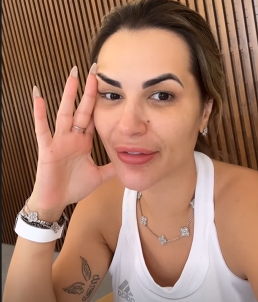 Deolane Bezerra revela choque ao descobrir vizinha de cela na cadeia