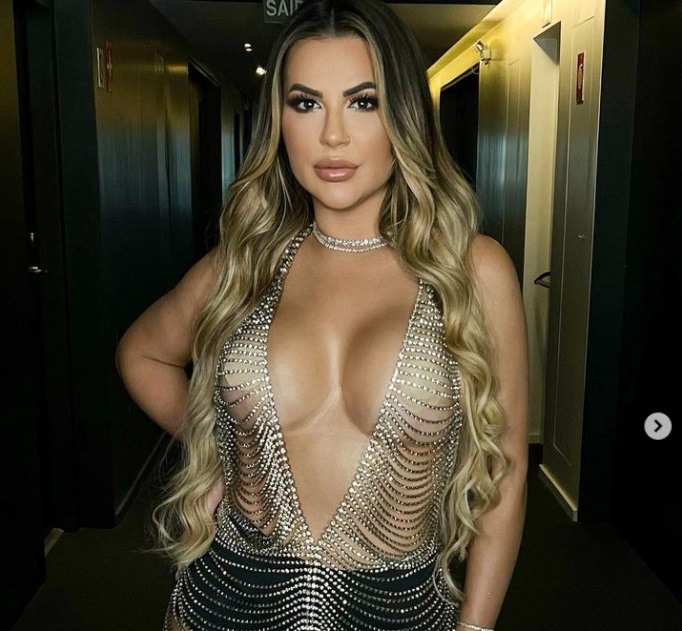 Defesa de Deolane diz que influencer e mãe têm "condutas inquestionáveis"