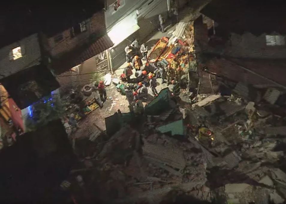 Desabamento de casa deixa 1 morto e quatro feridos em Paraisópolis 