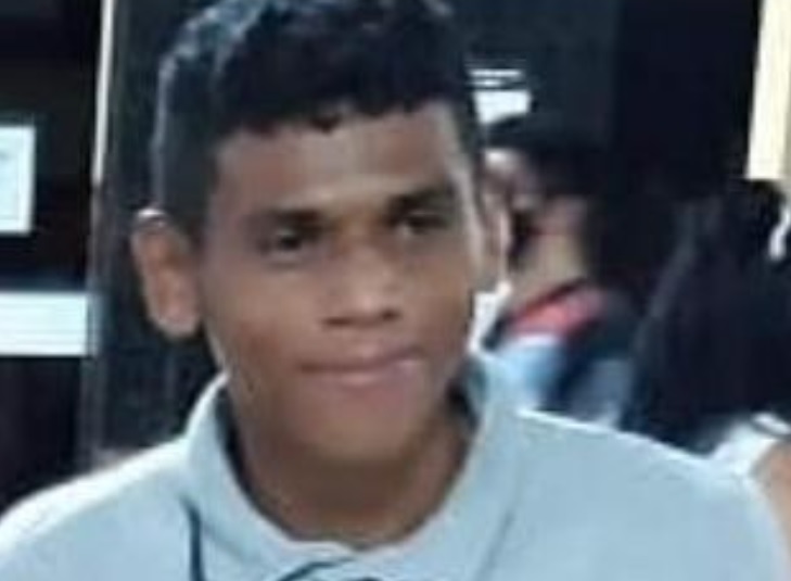 Jovem sai de casa para trabalhar e desaparece em Manaus