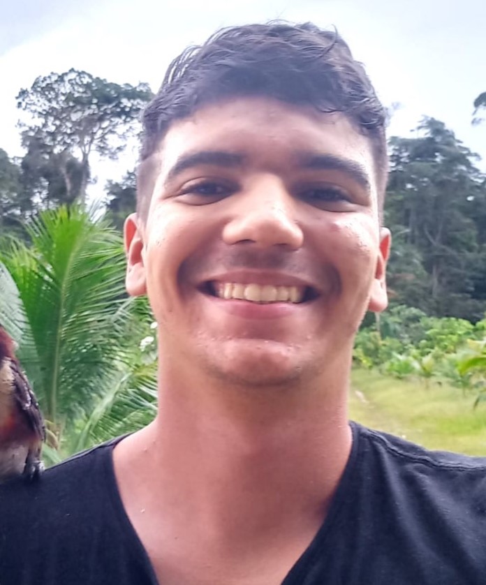 Jovem sai para receber pagamento e some sem deixar pistas em Manaus