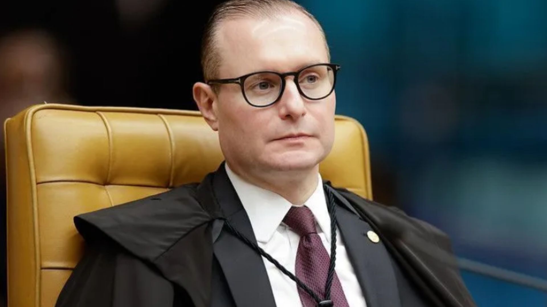 Zanin ordena que PGR se manifeste sobre bloqueio de contas da Starlink