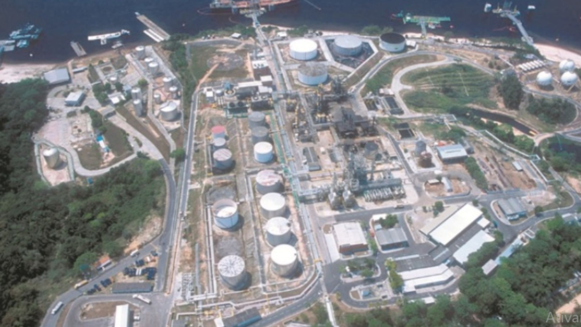 Entidades de combustíveis pedem que Lula vete isenção fiscal à Ream 