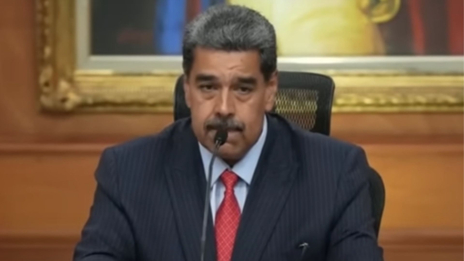 Forças venezuelanas cercam Embaixada Argentina em Caracas