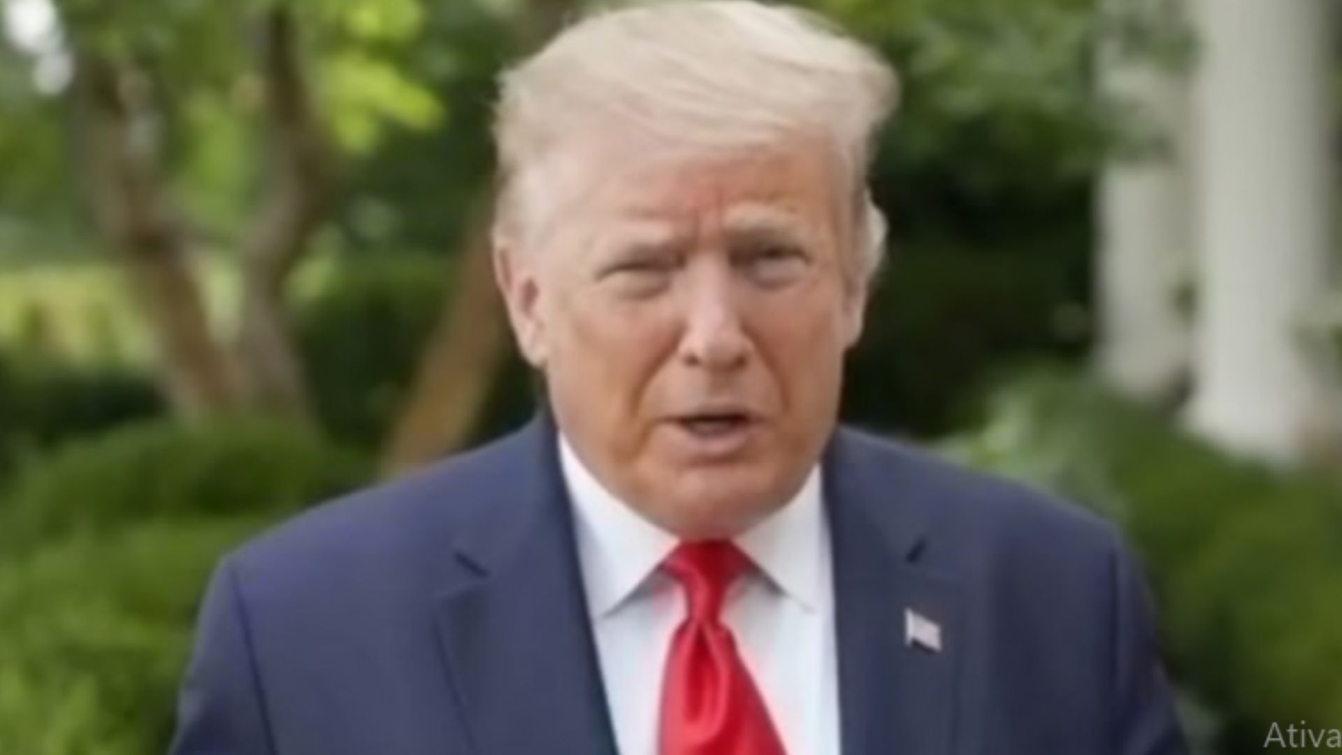 Juiz adia sentença de Trump no caso da compra do silêncio de atriz pornô