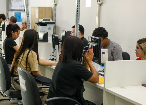 Balcão do Sine Amazonas oferta 66 vagas de emprego nesta segunda-feira