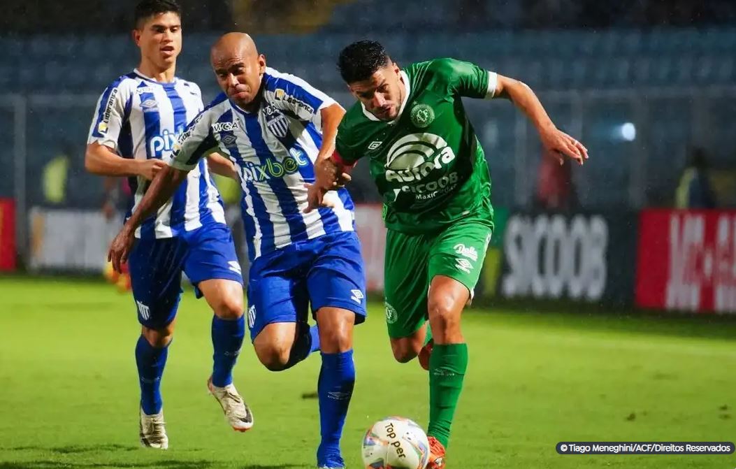 Série B tem domingo de rodada dupla; confira os duelos