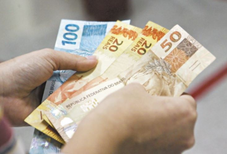 Prorrogado, auxílio emergencial é paga a trabalhadores nascidos em junho