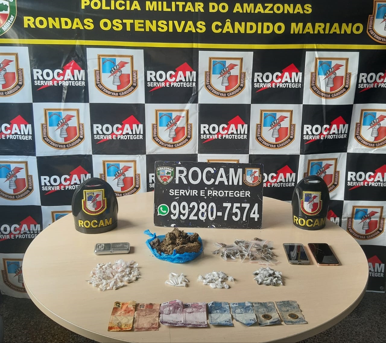 Operação da polícia apreende mais de 2,4 mil trouxinhas de drogas em Manaus