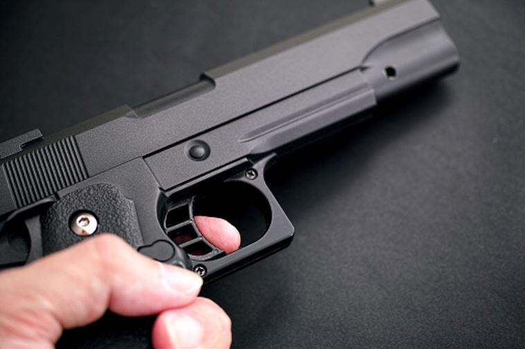 Traficante é preso enquanto passeava com pistola e drogas em Manaus