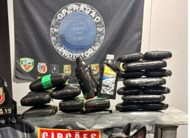 Homem é preso com 35 kg de drogas escondidos em convés de barco no Amazonas