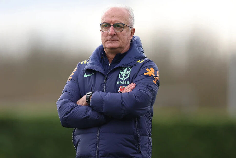Dorival enfrenta lanternas para sair da corda bamba e se firmar na seleção
