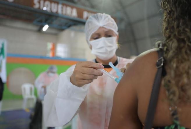 Amazonas já aplicou 3.350.957 doses de vacina contra Covid até esta quinta