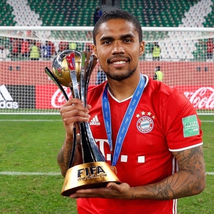 Veja jogadores que estão sem contrato no mercado da bola