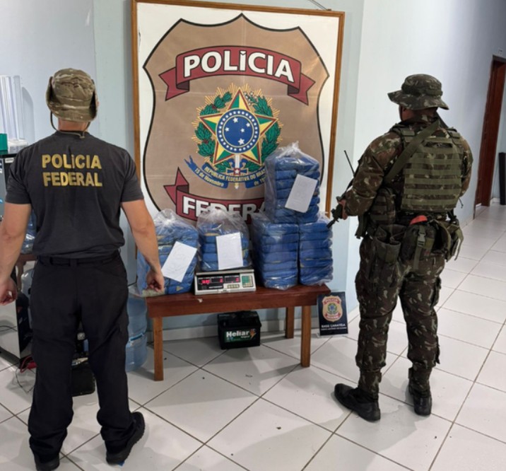 Homem e dois adolescentes são presos com 70 kg de drogas no Amazonas