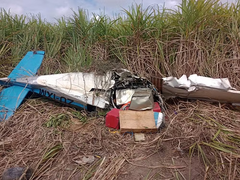 Avião cai com 180 kg de cocaína e piloto morre em Alagoas