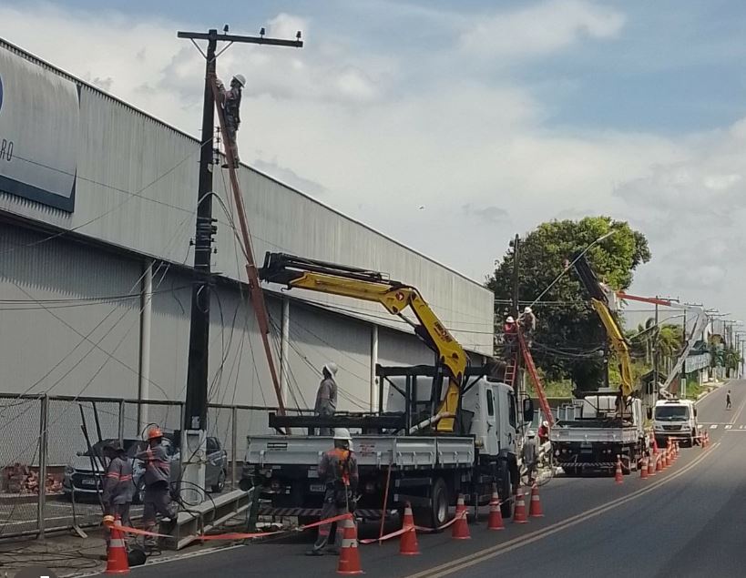 Cinco bairros ficam sem energia no feriado desta quarta-feira em Manaus