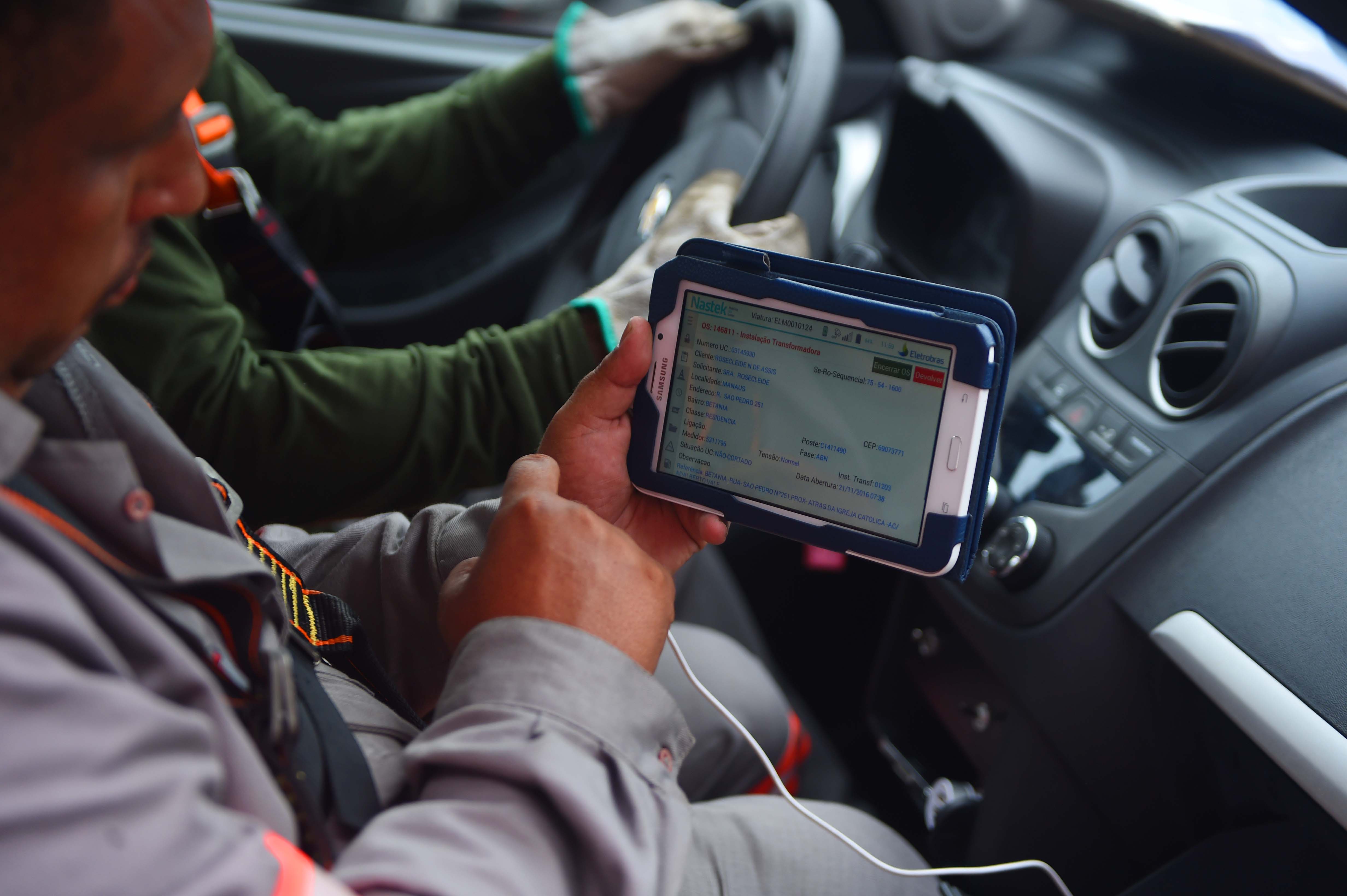 Ruas e avenidas de 3 bairros em Manaus ficam sem energia nesta quinta-feira