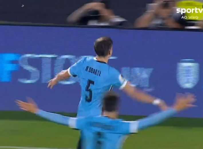 De virada, Uruguai supera Colômbia e assume vice-liderança