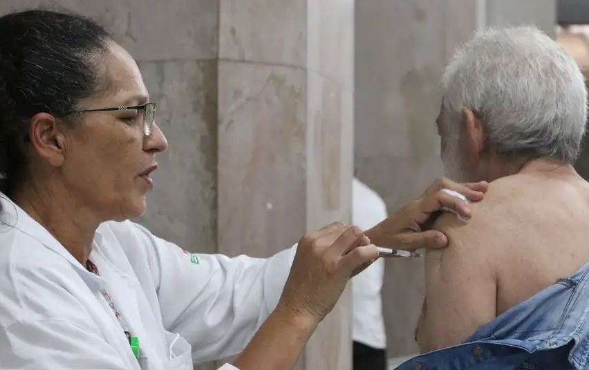 Fiocruz alerta para aumento de casos de covid-19 no país