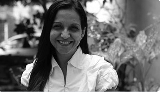 Dubladora de Arlequina, Iara Riça morre aos 56 anos de AVC