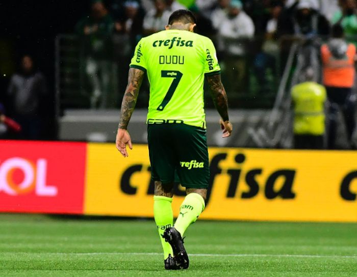 Abel deixa vaga de Dudu em aberto e pode jogar até com quatro zagueiros