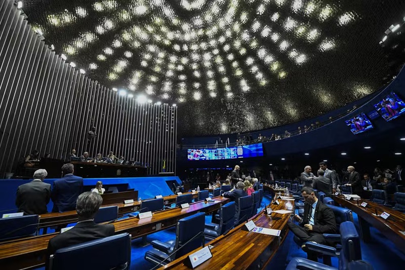 Senado aprova PL de combate à adultização infantil na internet