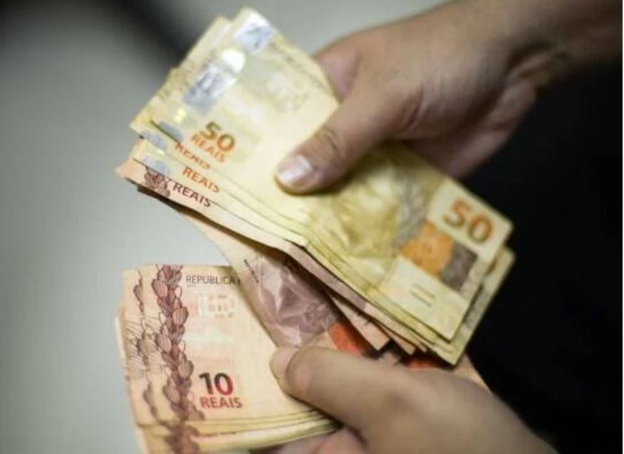 Governo antecipa pagamento de '13º do INSS' para aposentados e pensionistas