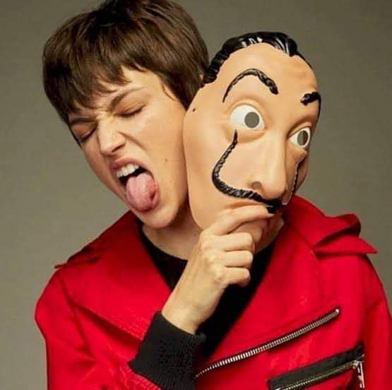 'La Casa de Papel 5': Netflix divulga vídeo com possível retorno de Tóquio