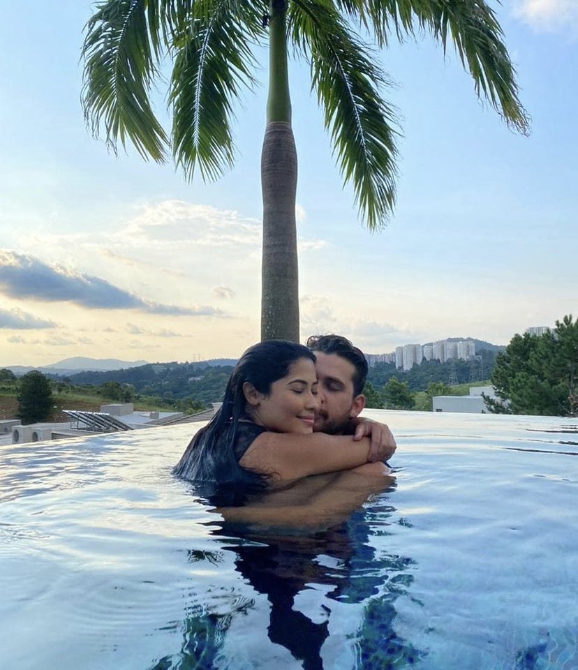 Thaynara OG e Gustavo Mioto reatam namoro após 1 ano 