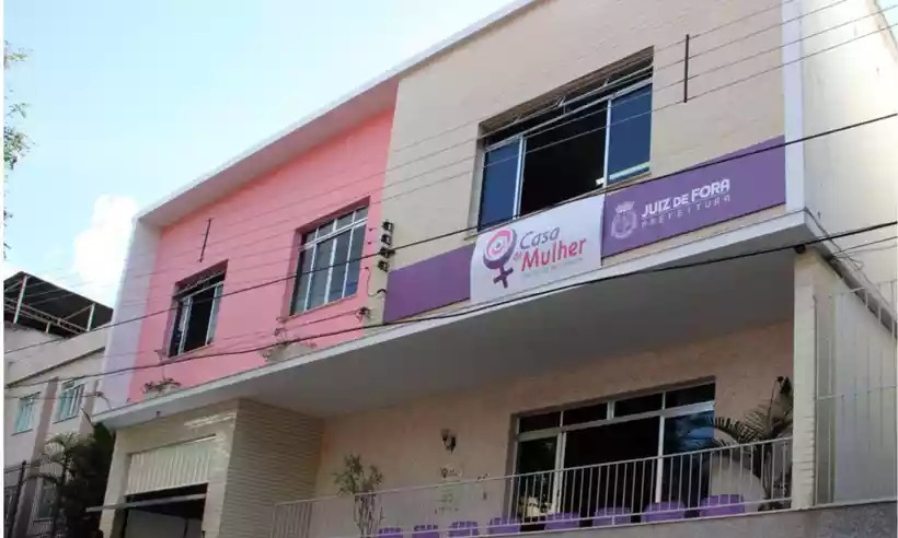 Adolescente de 17 anos denuncia estupro enquanto dormia em quarto de hotel