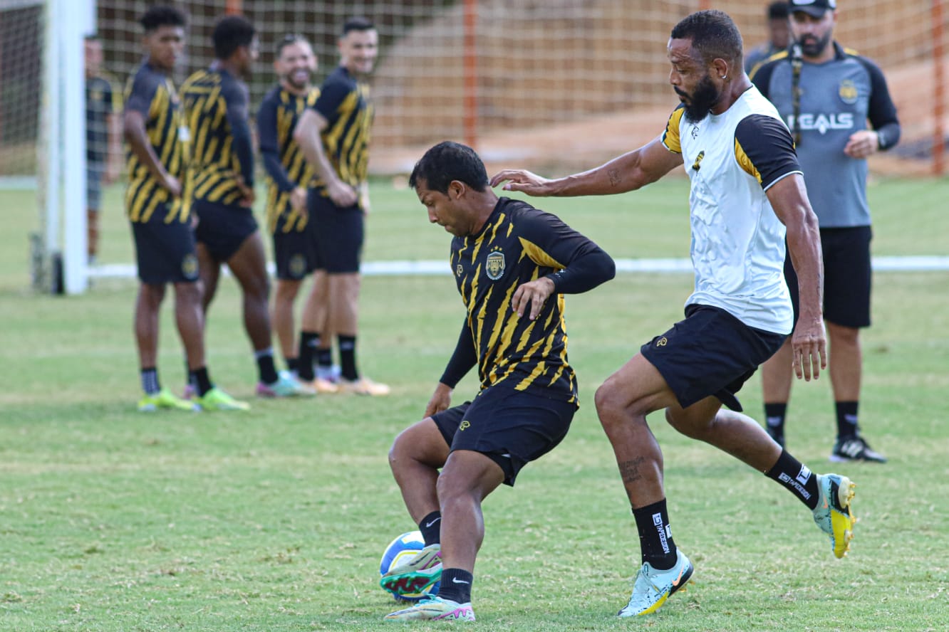 Em casa, Amazonas FC recebe Vila Nova-GO pela Série B