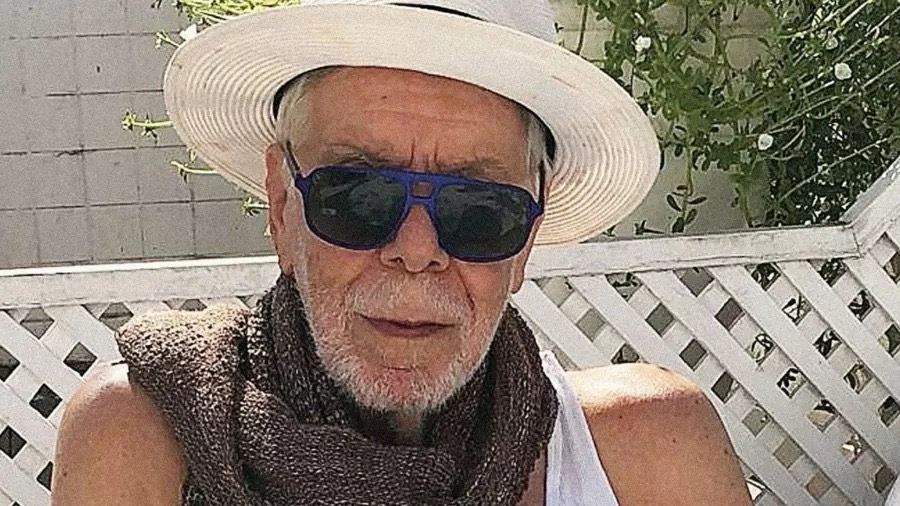 Manoel Carlos está sob cuidados médicos, diz equipe