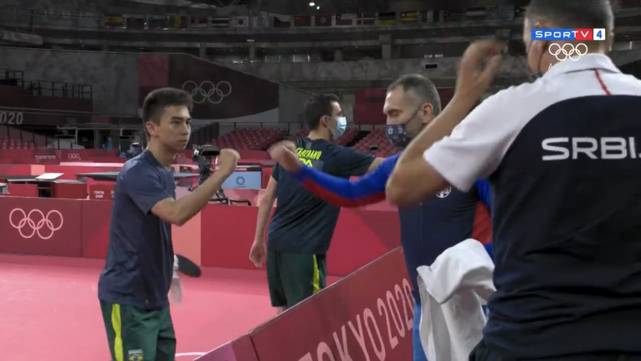 Brasil vence Sérvia e avança às quartas no tênis de mesa por equipes masculino