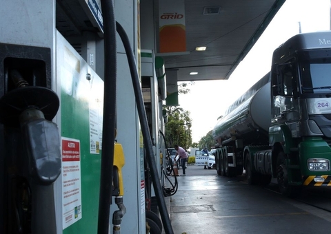 Petrobras anuncia redução no preço da gasolina a partir de sexta