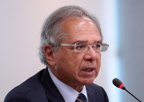 Guedes diz que auxílio emergencial pode voltar se vacinação fracassar, mas que medida exigirá sacrifícios