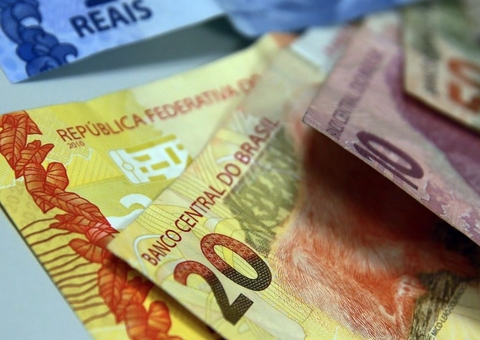 Governo propõe reajuste de salário mínimo para R$ 1.088 em 2021