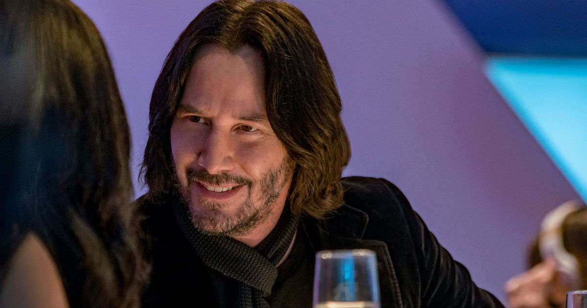 Keanu Reeves presenteia equipe com motos e relógios, diz site