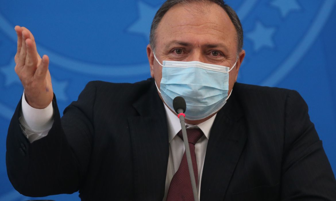 CPI quebra sigilo bancário de Pazuello após denúncias na compra de vacinas