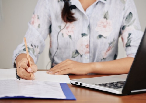 Inscrições abertas para cursos gratuitos de Libras e Turismo