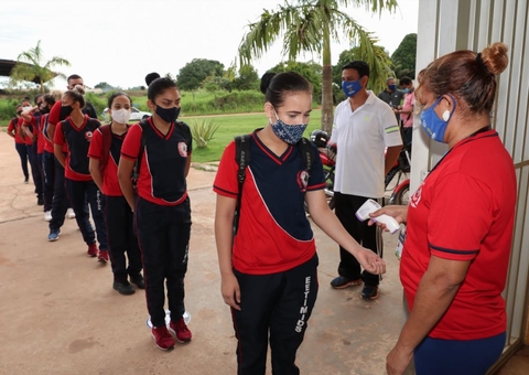 50 mil alunos retornam às aulas na Região Metropolitana de Manaus