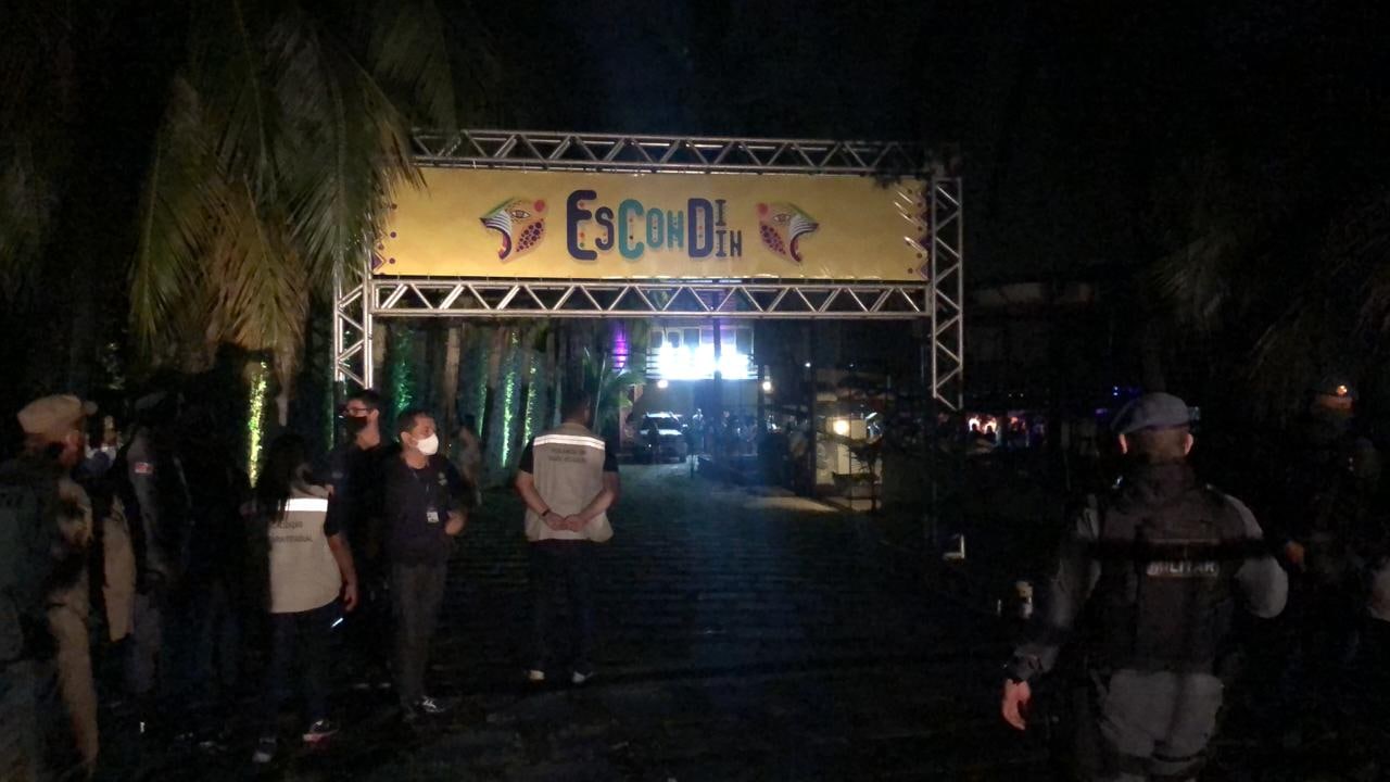 Bares, casas de shows e flutuantes são autuados por aglomerações em Manaus