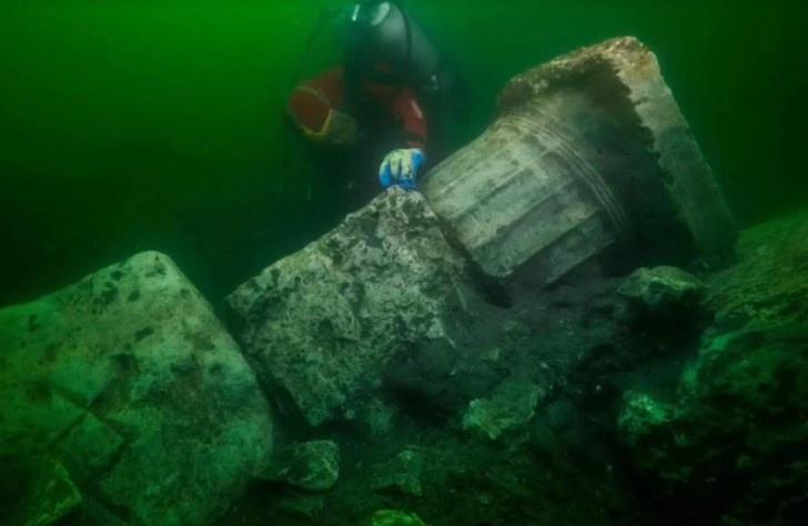 Ruínas de cidade engolida pelo oceano desperta curiosidade