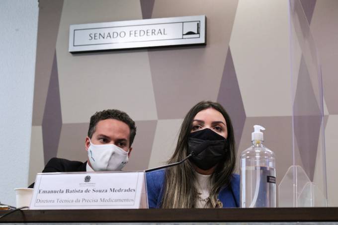 Emanuela Medrades contesta versão dos irmãos Miranda sobre invoice 