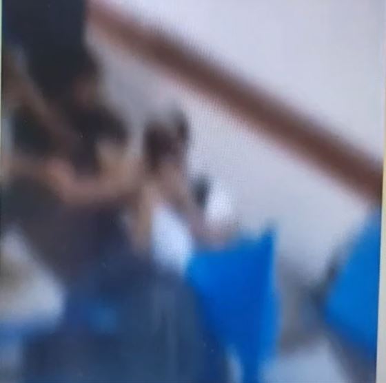 Estudante ataca colega com golpe mata-leão dentro da sala de aula em Manaus