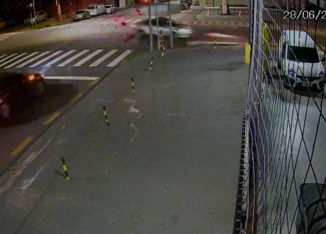 Mecânico arremessado de moto em acidente morre em Manaus